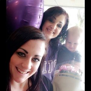 Meet your Posher, Hali